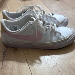 Nike Kids Sneakers White and Pink